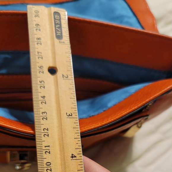 Orange leather Purse - Picture 7 of 7